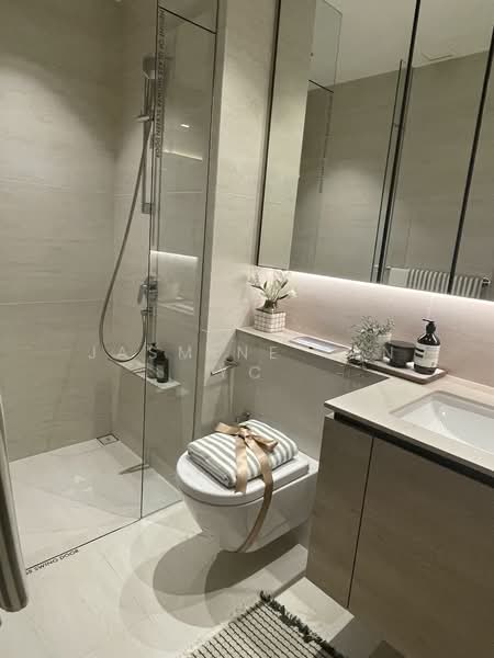 Narra Residences, 50 Dairy Farm Walk, 2 Bedrooms, 721 sqft, Condominium For Sale, by Jasmine Tan YC, 500113018 - Bathroom - PropertyGuru.com.sg