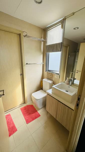 Parc Bleu, 262 Joo Chiat Place, 1 Bedroom, 410 sqft, Condominium For Rent, by Diron Chua, 500113019 - MasterBath - PropertyGuru.com.sg