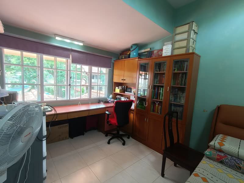 Thrift Drive, Thrift Drive, Room Rental, 300 sqft, Terraced House For Rent, by Alan Huy, 500113023 - Study - PropertyGuru.com.sg