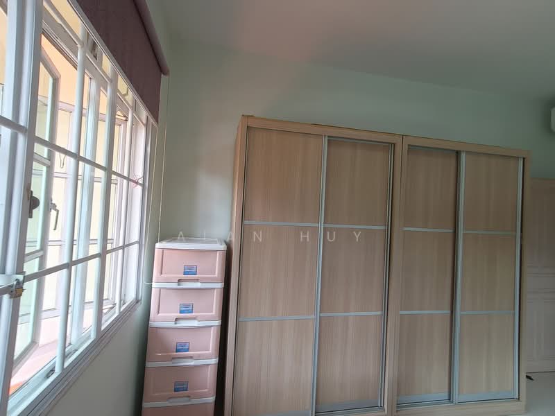 Rochdale Road, Rochdale Road, Room Rental, 300 sqft, Terraced House For Rent, by Alan Huy, 500113027 - PropertyGuru.com.sg