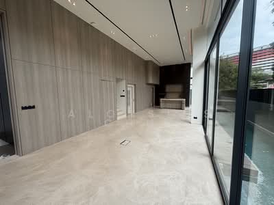 For Sale - Brand new 3.5 sty CT in D15！