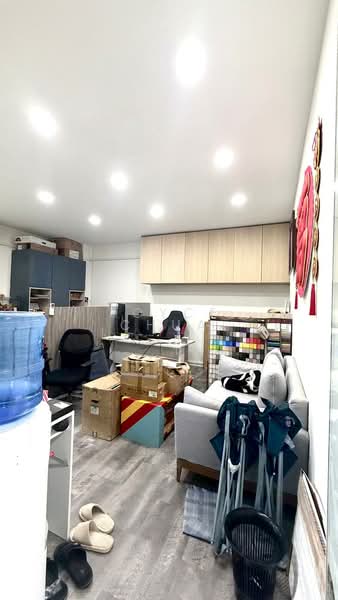 Hiangkie Industrial Building IV, 27 Woodlands Industrial Park E1, 2,800 sqft, Factory / Workshop (B2) For Sale, by Joyce Chua, 500113040 - Office/Meeting room - CommercialGuru.com.sg