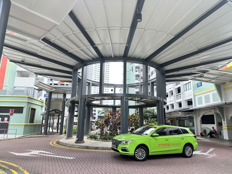 123 Lorong 1 Toa Payoh, 123 Lorong 1 Toa Payoh, 2 Bedrooms, 721 sqft, HDB Flat For Sale, by Anthea Chang, 500113044 - Exterior - PropertyGuru.com.sg