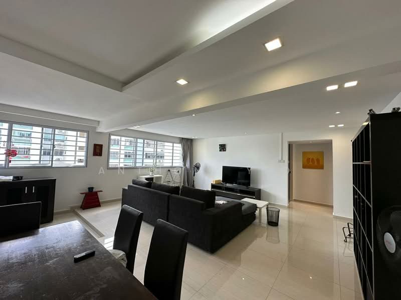 137 Simei Street 1, 137 Simei Street 1, 3 Bedrooms, 1,313 sqft, HDB Flat For Sale, by Anthony Yeo, 500113055 - Living Room - PropertyGuru.com.sg