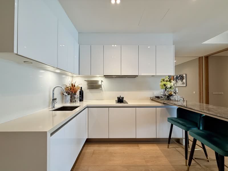 Eden Residences Capitol, 11 Stamford Road, 4 Bedrooms, 3,003 sqft, Condominium For Sale, by Jasmine Png, 500113058 - Dry Kitchen - PropertyGuru.com.sg