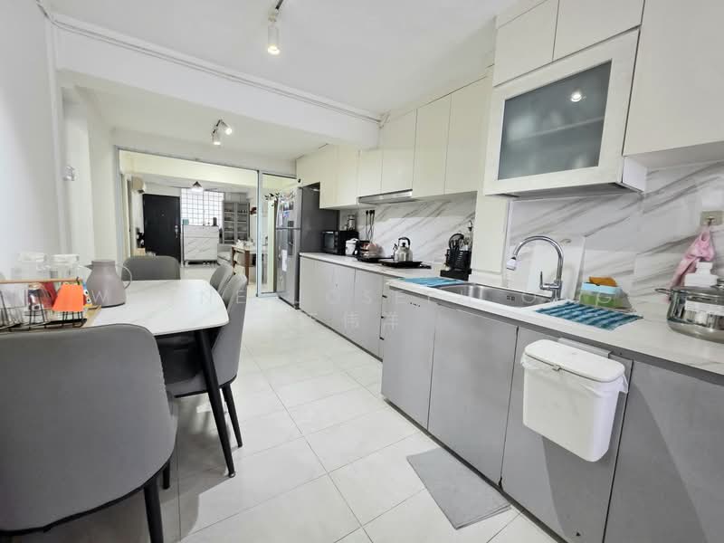 44 Telok Blangah Drive, 44 Telok Blangah Drive, 2 Bedrooms, 700 sqft, HDB Flat For Sale, by Wayne Joseph Ong 王伟洋, 500113069 - Kitchen - PropertyGuru.com.sg