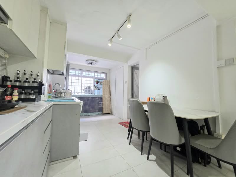 44 Telok Blangah Drive, 44 Telok Blangah Drive, 2 Bedrooms, 700 sqft, HDB Flat For Sale, by Wayne Joseph Ong 王伟洋, 500113069 - Kitchen - PropertyGuru.com.sg