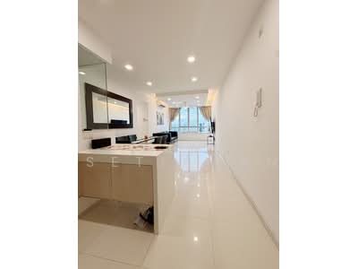 For Sale - The Quartz