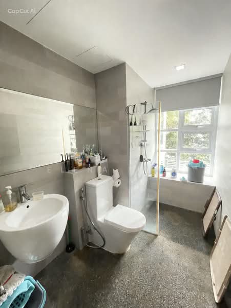 One K Green Lane, 1K Green Lane, 2 Bedrooms, 990 sqft, Condominium For Sale, by Elena Pang, 500113073 - Bathroom - PropertyGuru.com.sg