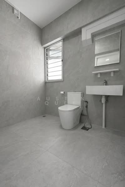 ⭐️ C.H.E.A.P Move in ready 4rm HDB! Newly reno ⭐️, , 3 Bedrooms, 990 sqft, HDB Flat For Sale, by Austin Quek, 500113075 - Bathroom - PropertyGuru.com.sg