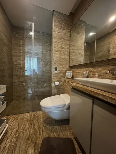 Corals at Keppel Bay, , 2 Bedrooms, 915 sqft, Condominium For Sale, by Roland Ong, 500113081 - Bathroom - PropertyGuru.com.sg