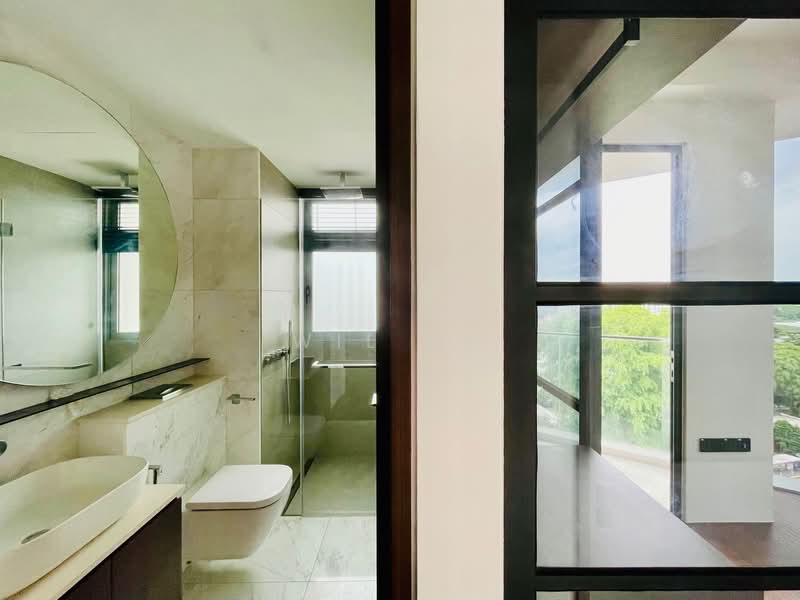 The Iveria, 2 Kim Yam Road, 3 Bedrooms, 915 sqft, Condominium For Sale, by Wil Ng, 500113088 - Bathroom - PropertyGuru.com.sg