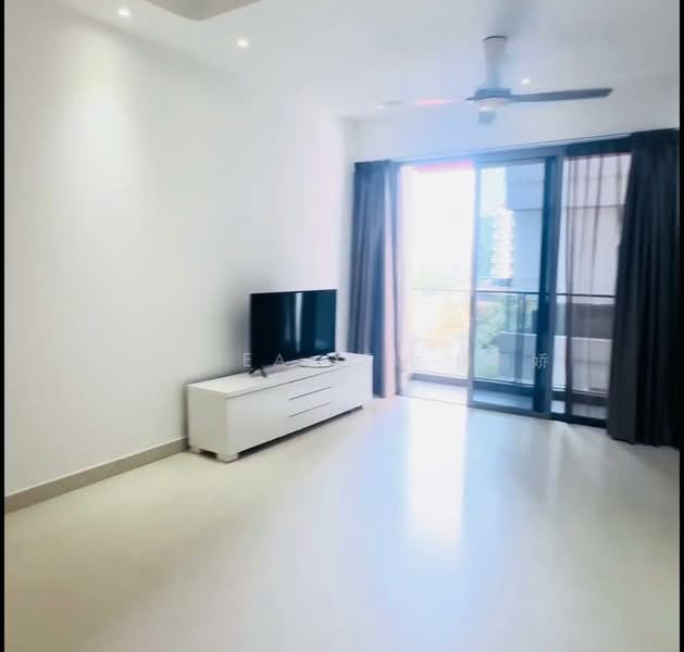 Waterford Residence, 23 Kim Yam Road, 3 Bedrooms, 1,044 sqft, Condominium For Sale, by Anthea Yeo 杨丽娇, 500113093 - Living Room - PropertyGuru.com.sg