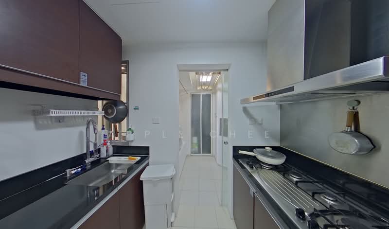 Hillvista, 1 Elizabeth Drive, 2 Bedrooms, 945 sqft, Condominium For Sale, by Apple Chee, 500113095 - Kitchen - PropertyGuru.com.sg