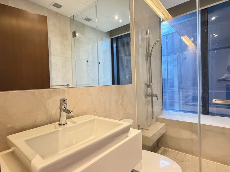 The Scotts Tower, 38 Scotts Road, 2 Bedrooms, 904 sqft, Condominium For Rent, by Raymond Ler, 500113102 - Bathroom - PropertyGuru.com.sg