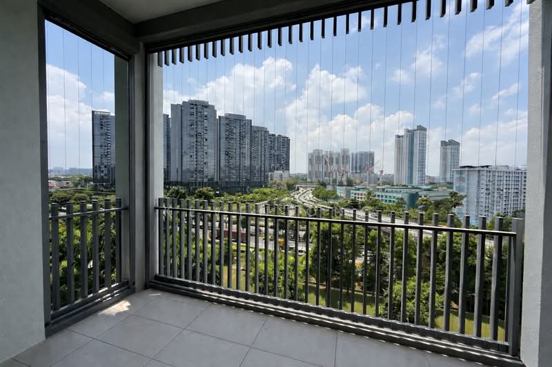Hundred Trees, 85 West Coast Drive, 2 Bedrooms, 786 sqft, Condominium For Sale, by Kevin Ong, 500113105 - Balcony - PropertyGuru.com.sg