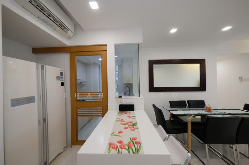 The Quartz, 51 Compassvale Bow, 3 Bedrooms, 1,195 sqft, Condominium For Sale, by Shanel Liew, 500113106 - Kitchen - PropertyGuru.com.sg