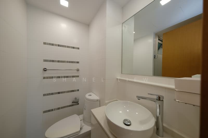 The Quartz, 51 Compassvale Bow, 3 Bedrooms, 1,195 sqft, Condominium For Sale, by Shanel Liew, 500113106 - Bathroom - PropertyGuru.com.sg
