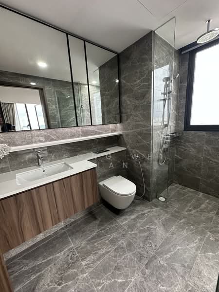 Lentor Modern, Lentor Central, 4 Bedrooms, 980 sqft, Condominium For Rent, by Yeong Wei Jian, 500113119 - Master bathroom  - PropertyGuru.com.sg