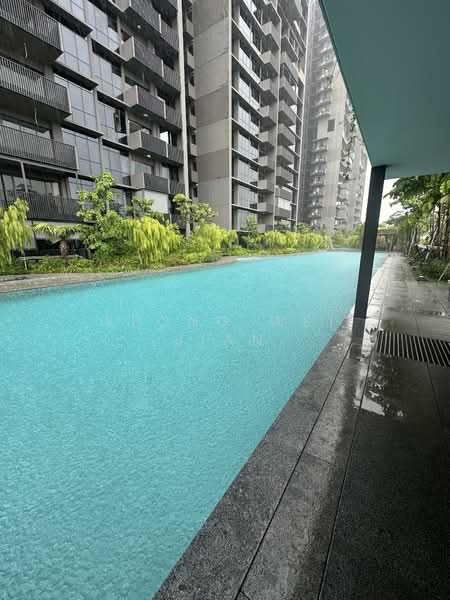 Lentor Modern, Lentor Central, 3 Bedrooms, 980 sqft, Condominium For Rent, by Yeong Wei Jian, 500113119 - Swimming pool - PropertyGuru.com.sg