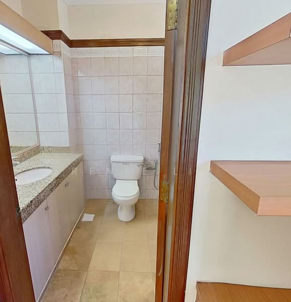 Henry Park Estate, Mount Sinai Lane, 5 Bedrooms, 4,000 sqft, Detached House For Sale, by Renee Lim, 500113127 - Bathroom - PropertyGuru.com.sg