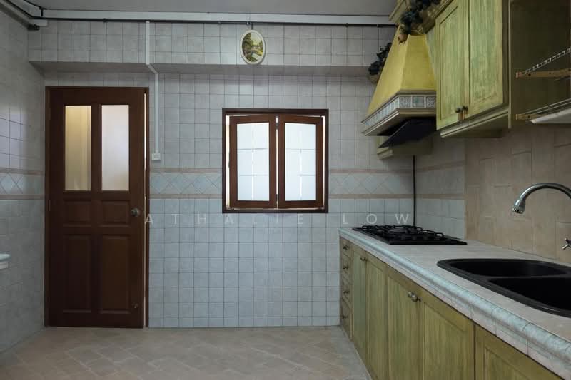 891 Tampines Avenue 8, 891 Tampines Avenue 8, 3 Bedrooms, 1,076 sqft, HDB Flat For Sale, by Athalie Low, 500113136 - Kitchen - PropertyGuru.com.sg