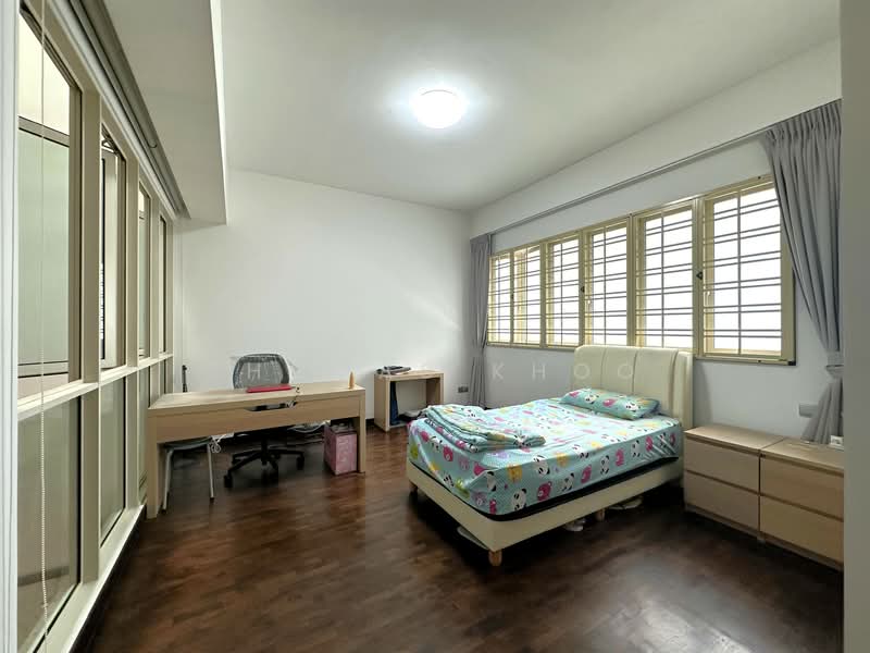 Freehold Renovated Terrace | 3.5 Storey | Bright & Airy | D28, , 4 Bedrooms, 3,350 sqft, Terraced House For Sale, by Thomas Khoo, 500113147 - Bedroom - PropertyGuru.com.sg