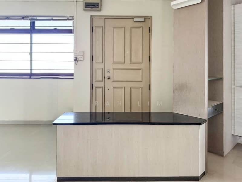 172 Gangsa Road, 172 Gangsa Road, 3 Bedrooms, 1,087 sqft, HDB Flat For Sale, by Sarah Lim, 500113150 - Internal Foyer - PropertyGuru.com.sg