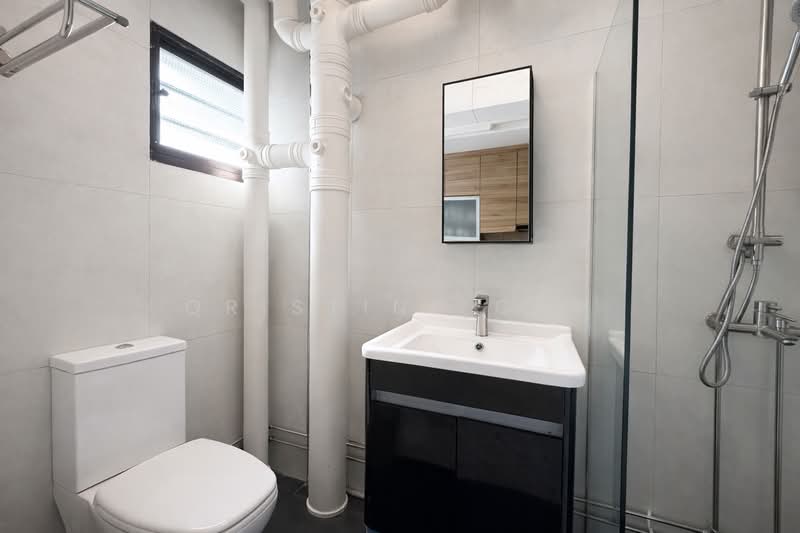 274B Jurong West Street 25, 274B Jurong West Street 25, 3 Bedrooms, 1,356 sqft, HDB Flat For Sale, by Qristine Goh, 500113152 - Bathroom - PropertyGuru.com.sg