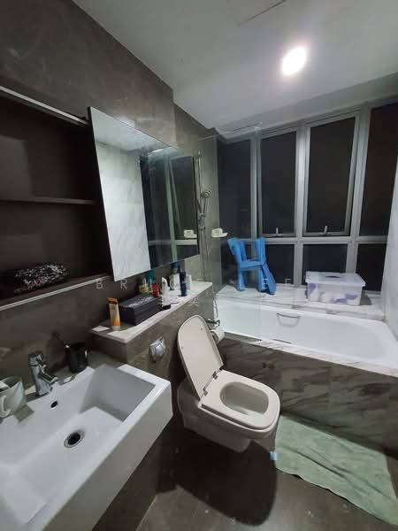 The Parc Condominium, 3 West Coast Walk, 2 Bedrooms, 980 sqft, Condominium For Rent, by Bruce Lee 李奕宏, 500113162 - Bathroom - PropertyGuru.com.sg