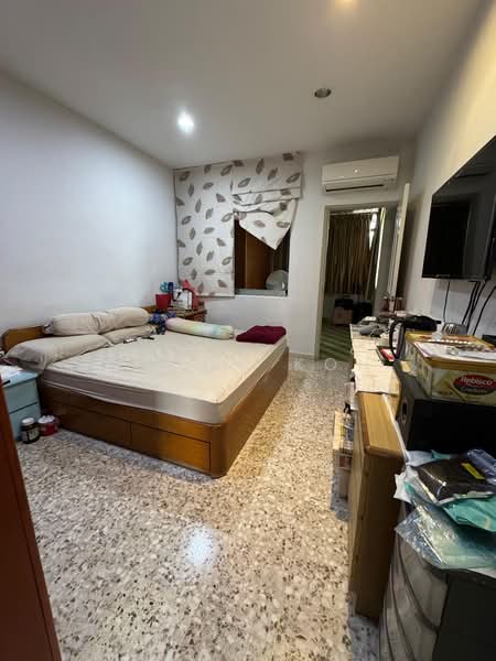 Peakville Park, Peakville Walk, 5 Bedrooms, 2,860 sqft, Terraced House For Sale, by Jason Koh, 500113173 - Bedroom - PropertyGuru.com.sg