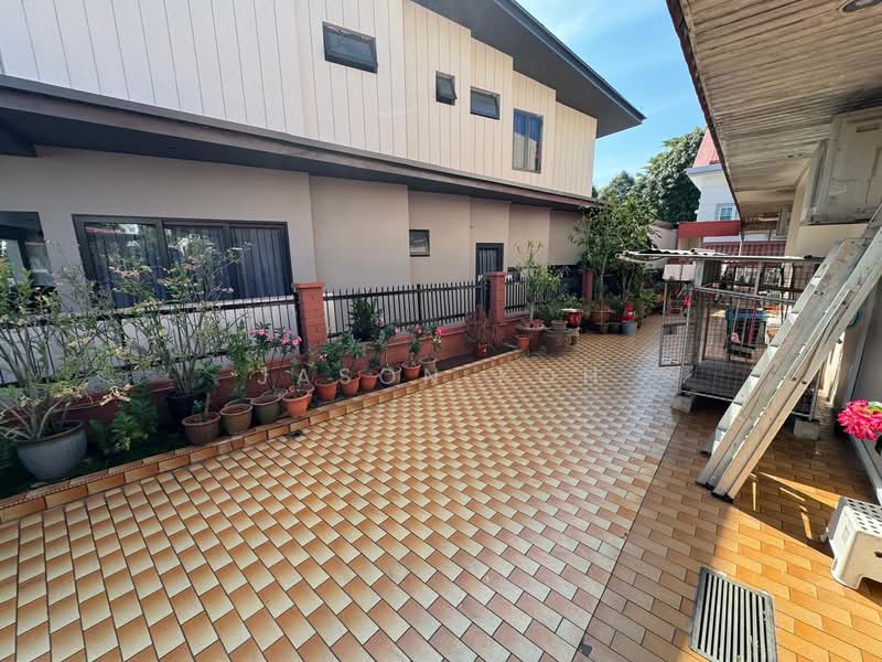 Peakville Park, Peakville Walk, 5 Bedrooms, 2,860 sqft, Terraced House For Sale, by Jason Koh, 500113173 - PropertyGuru.com.sg