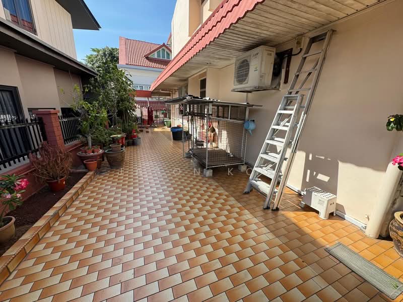 Peakville Park, Peakville Walk, 5 Bedrooms, 2,860 sqft, Terraced House For Sale, by Jason Koh, 500113173 - PropertyGuru.com.sg