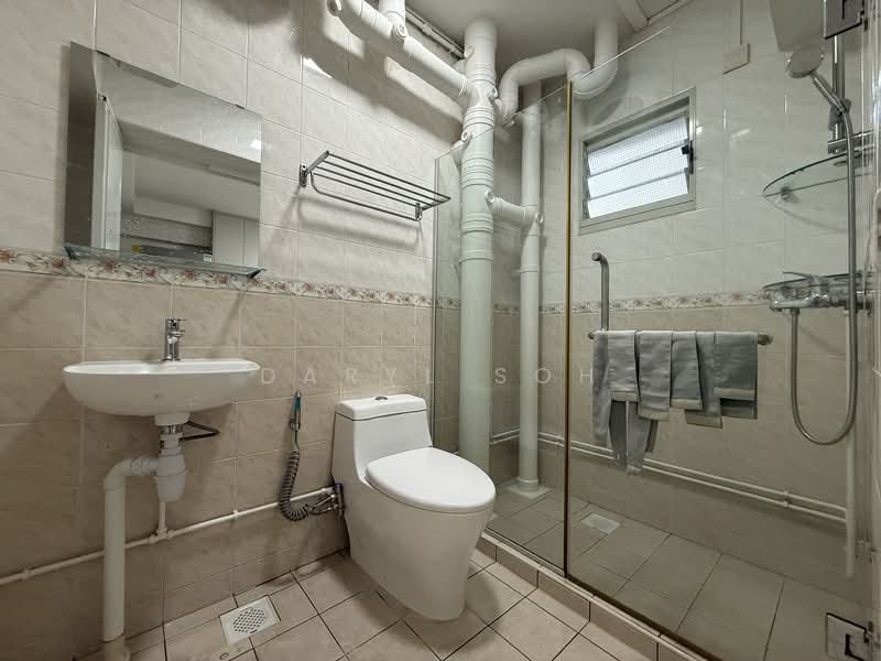 128B Punggol Field Walk, 128B Punggol Field Walk, 3 Bedrooms, 1,184 sqft, HDB Flat For Rent, by Daryl Soh, 500113175 - Common Bathroom - PropertyGuru.com.sg