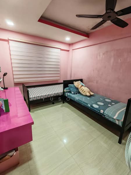 435 Yishun Avenue 6, 435 Yishun Avenue 6, 3 Bedrooms, 904 sqft, HDB Flat For Sale, by Rusydi Yusoff, 500113180 - Bedroom - PropertyGuru.com.sg