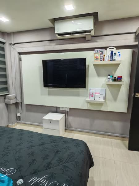 435 Yishun Avenue 6, 435 Yishun Avenue 6, 3 Bedrooms, 904 sqft, HDB Flat For Sale, by Rusydi Yusoff, 500113180 - Bedroom - PropertyGuru.com.sg