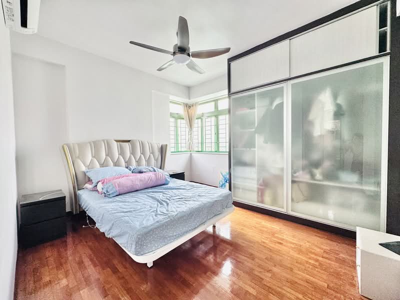 Windermere, 28 Choa Chu Kang Street 64, 3 Bedrooms, 1,281 sqft, Condominium For Sale, by Fina Leong, 500113186 - Bedroom - PropertyGuru.com.sg