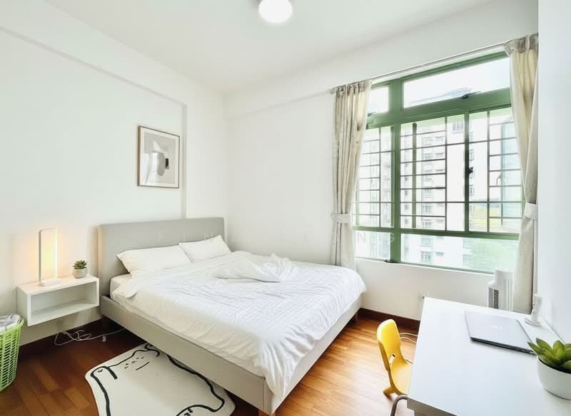 Windermere, 28 Choa Chu Kang Street 64, 3 Bedrooms, 1,281 sqft, Condominium For Sale, by Fina Leong, 500113186 - Bedroom - PropertyGuru.com.sg