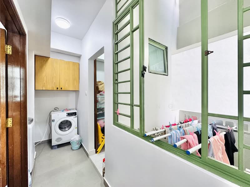 Windermere, 28 Choa Chu Kang Street 64, 3 Bedrooms, 1,281 sqft, Condominium For Sale, by Fina Leong, 500113186 - Yard and Helper Room - PropertyGuru.com.sg