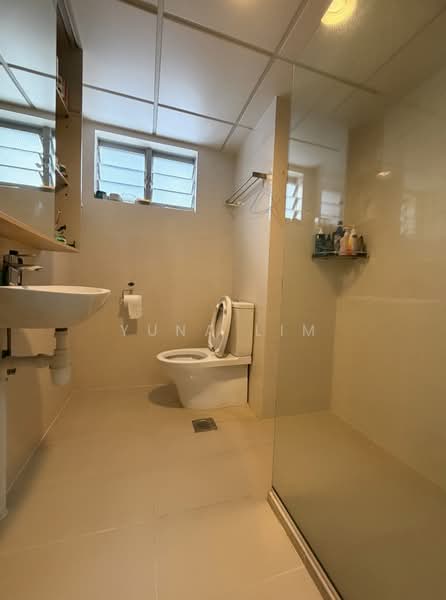 301C Punggol Central, 301C Punggol Central, 3 Bedrooms, 1,001 sqft, HDB Flat For Sale, by Yuna Lim, 500113201 - Bathroom - PropertyGuru.com.sg