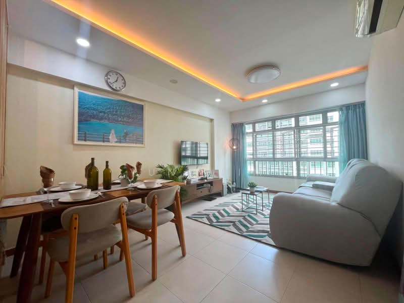 301C Punggol Central, 301C Punggol Central, 3 Bedrooms, 1,001 sqft, HDB Flat For Sale, by Yuna Lim, 500113201 - Living Room - PropertyGuru.com.sg