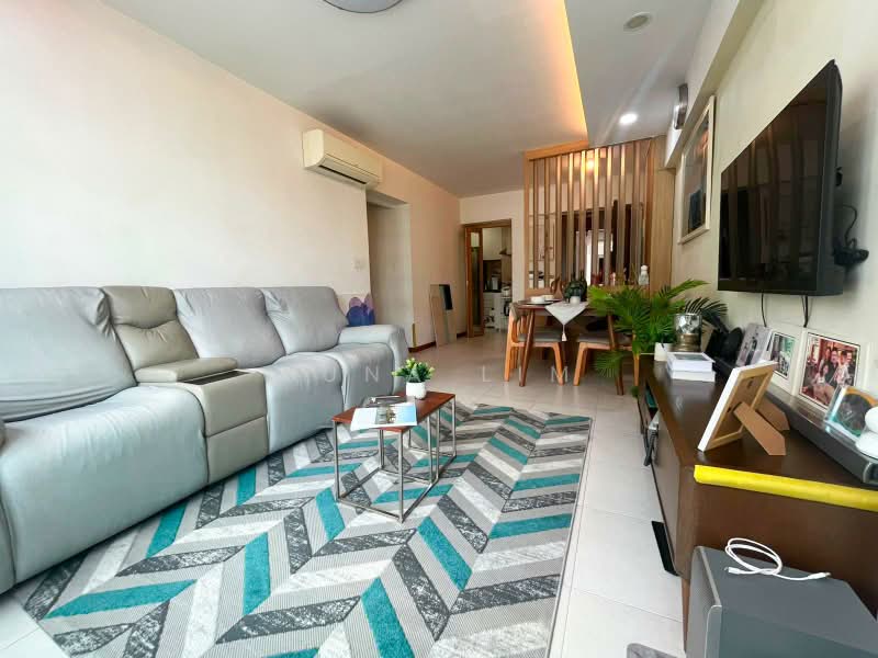 301C Punggol Central, 301C Punggol Central, 3 Bedrooms, 1,001 sqft, HDB Flat For Sale, by Yuna Lim, 500113201 - Living Room - PropertyGuru.com.sg