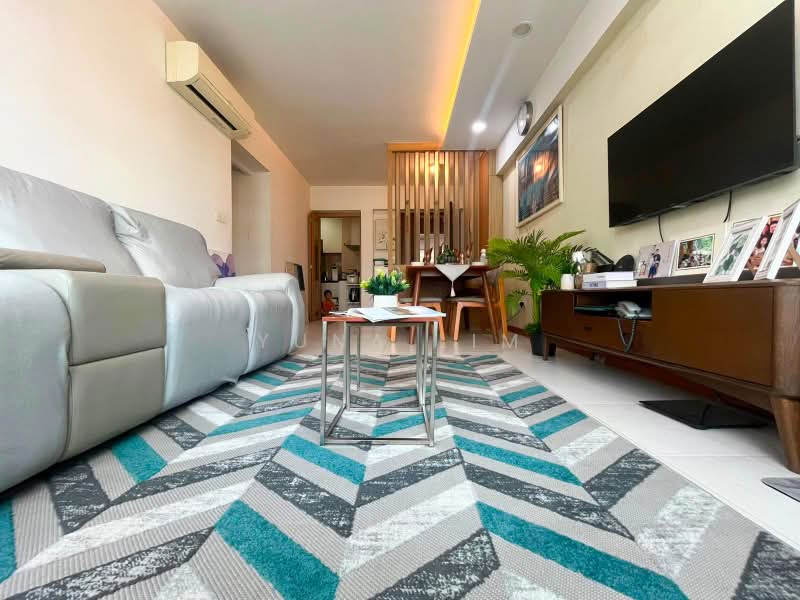 301C Punggol Central, 301C Punggol Central, 3 Bedrooms, 1,001 sqft, HDB Flat For Sale, by Yuna Lim, 500113201 - Living Room - PropertyGuru.com.sg
