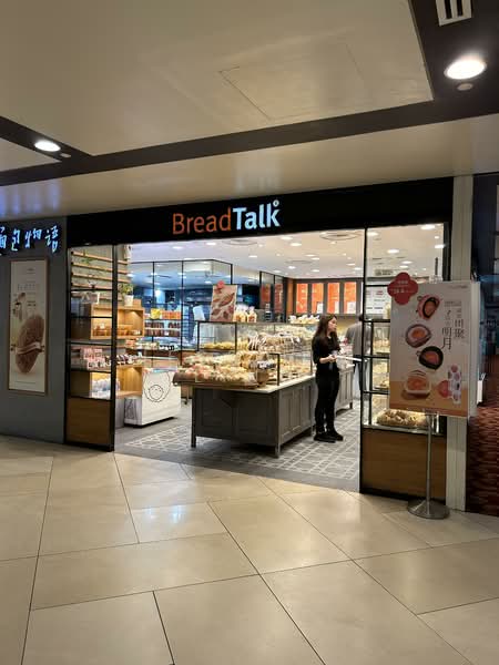 Fook Hai Building, 150 South Bridge Road, Room Rental, 200 sqft, Apartment For Rent, by Jessilin Ling, 500113205 - Interior - PropertyGuru.com.sg