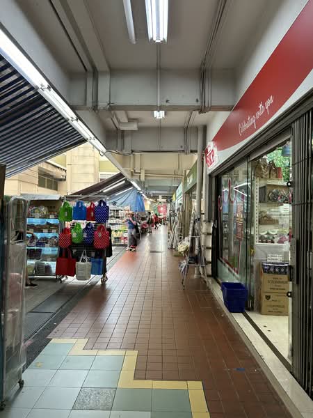 Fook Hai Building, 150 South Bridge Road, Room Rental, 200 sqft, Apartment For Rent, by Jessilin Ling, 500113205 - Corridor - PropertyGuru.com.sg