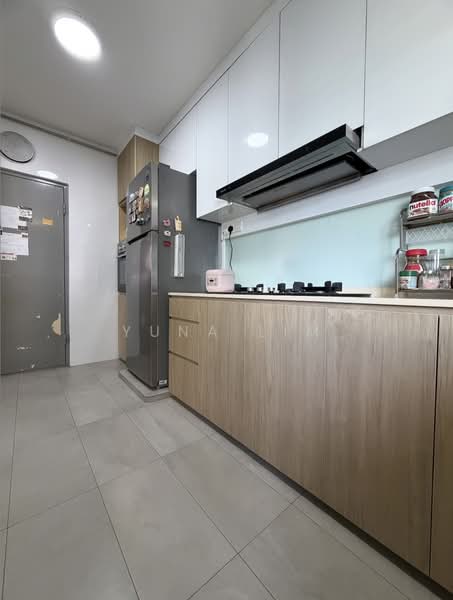 126A Edgedale Plains, 126A Edgedale Plains, 3 Bedrooms, 979 sqft, HDB Flat For Sale, by Yuna Lim, 500113207 - Kitchen - PropertyGuru.com.sg