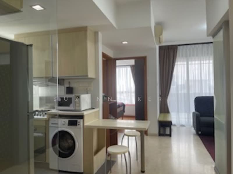 The Parc Condominium, 3 West Coast Walk, 1 Bedroom, 667 sqft, Condominium For Sale, by Suzanne Kerk, 500113213 - Kitchen - PropertyGuru.com.sg