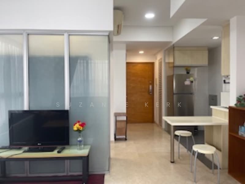 The Parc Condominium, 3 West Coast Walk, 1 Bedroom, 667 sqft, Condominium For Sale, by Suzanne Kerk, 500113213 - Living Room - PropertyGuru.com.sg