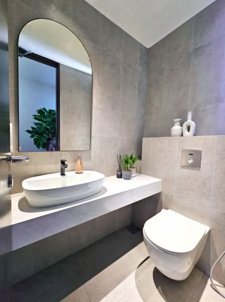 81 Aljunied Road, Aljunied Road, 225 sqft, Light Industrial (B1) For Rent, by Janssen Ho, 500113218 - Bathroom - CommercialGuru.com.sg