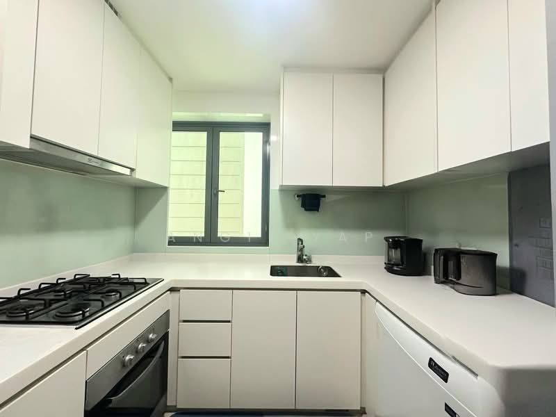 The Topiary, 13 Fernvale Lane, 2 Bedrooms, 753 sqft, Executive Condominium For Sale, by Angie Yap, 500113222 - Kitchen - PropertyGuru.com.sg